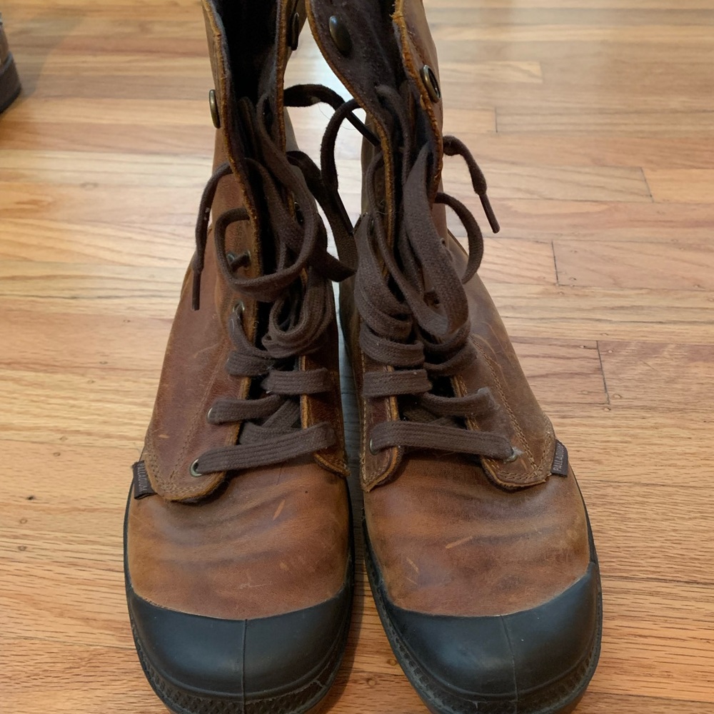 Women’s palladium boots